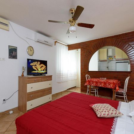 Apartments Mihaela Τρογκίρ Εξωτερικό φωτογραφία